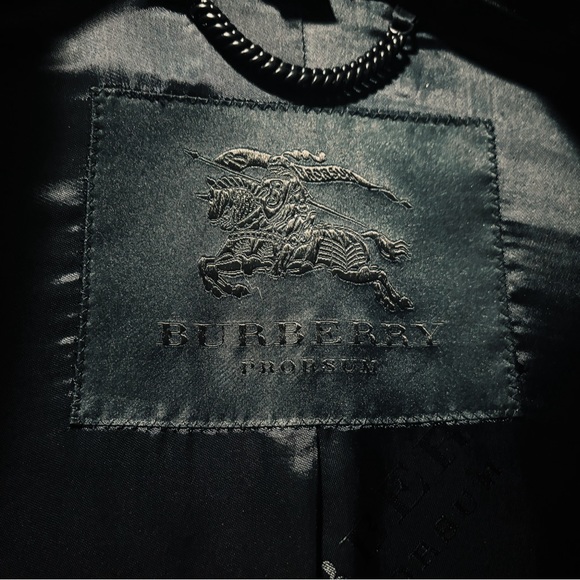 SHOW-STOPPING Burberry Prorsum Couture Wool Trench with Gold Lapel Detailing - Picture 5 of 10